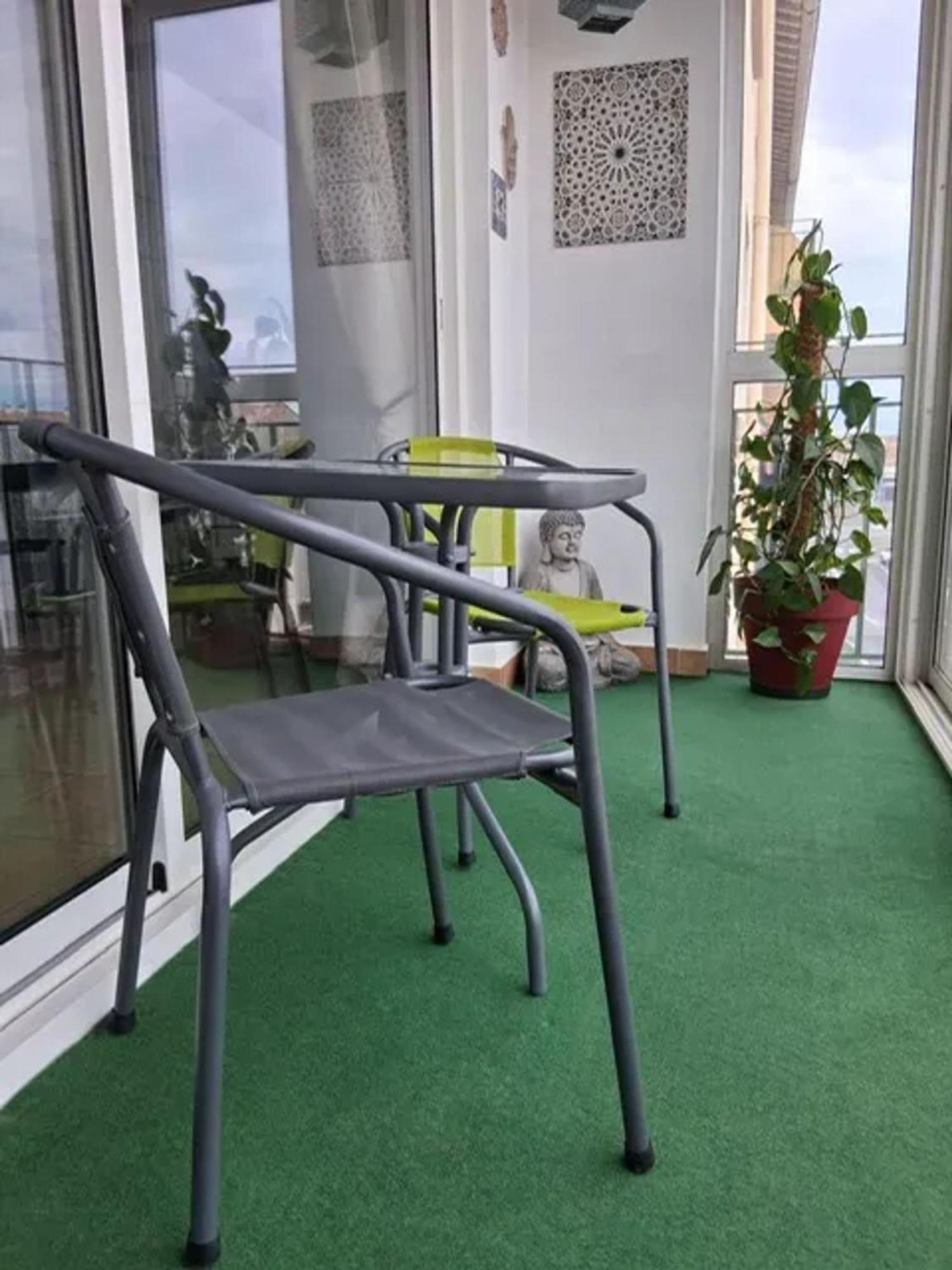 Appartement Moderne A Perpignan Avec Vue Sur La Montagne Esterno foto